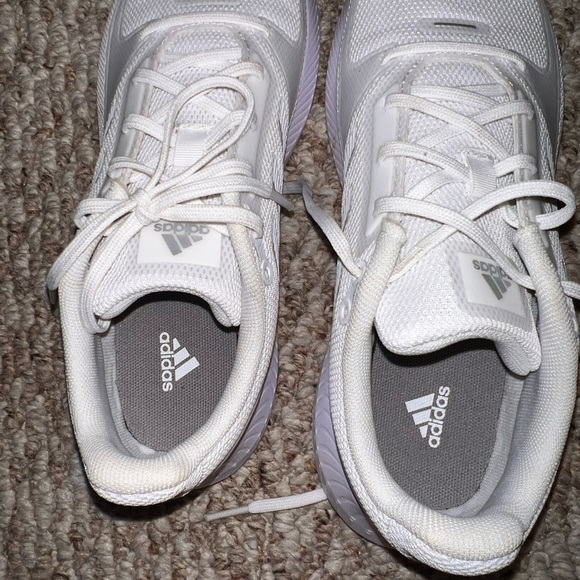 Adidas - Picture 2 of 3